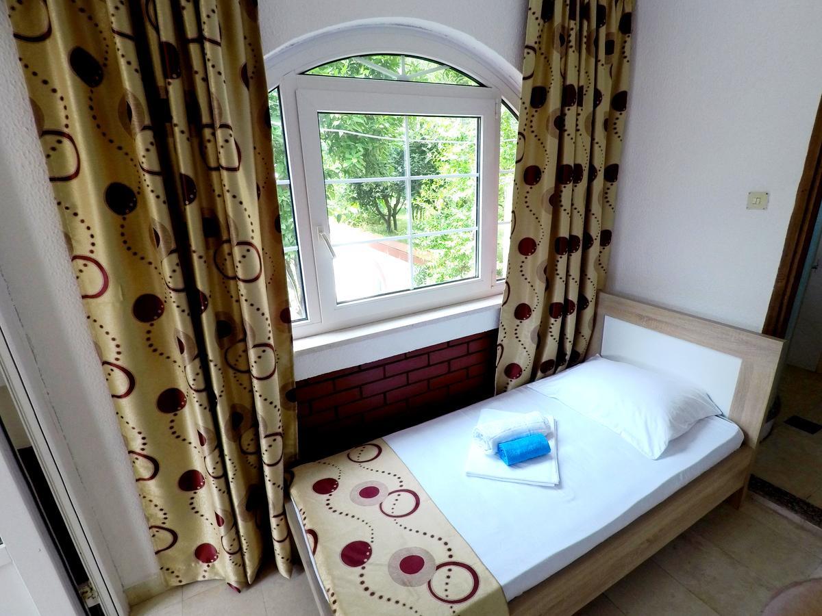 Villa Golf Budva Exterior photo