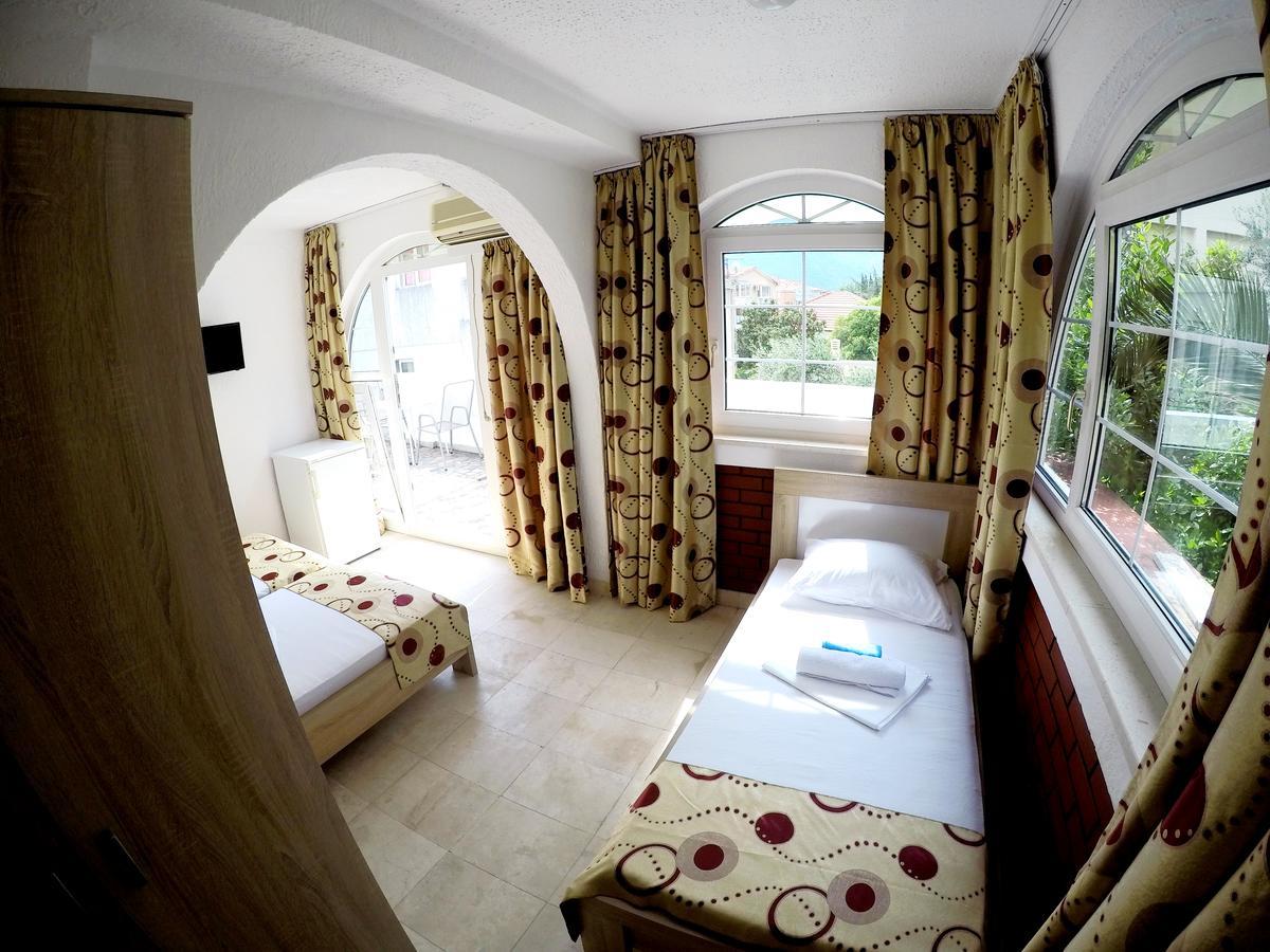 Villa Golf Budva Exterior photo