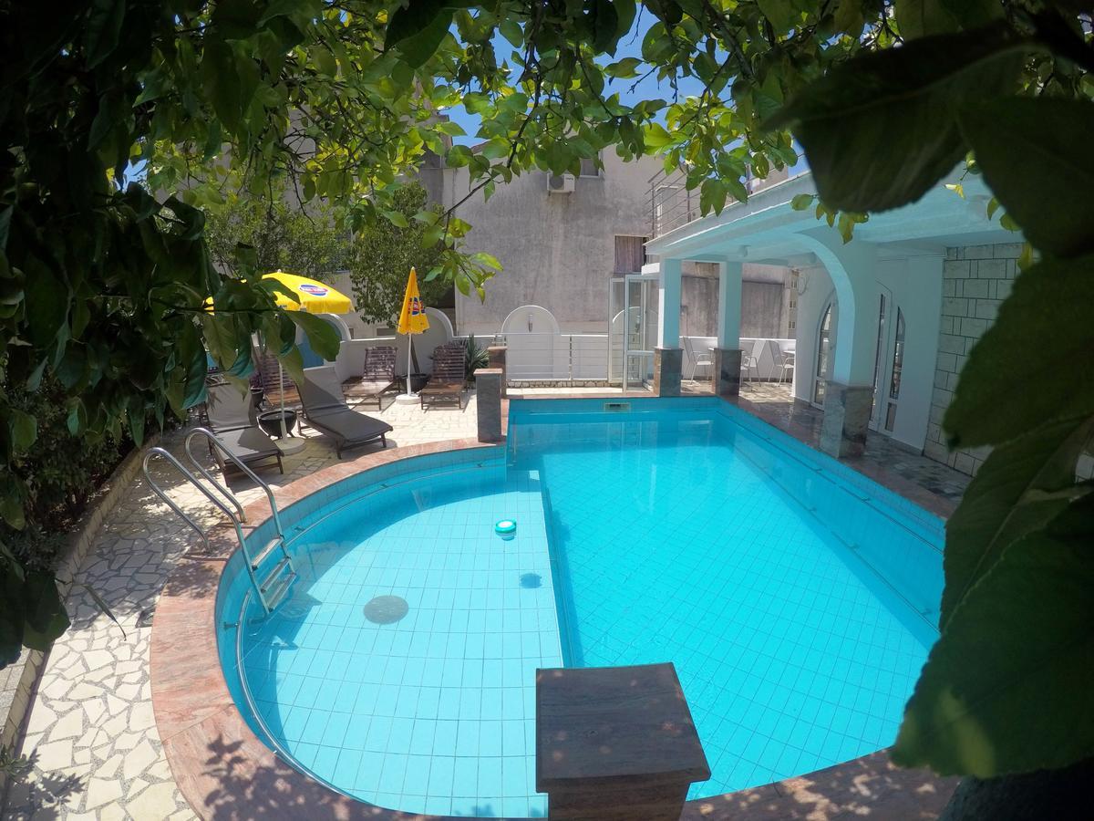 Villa Golf Budva Exterior photo